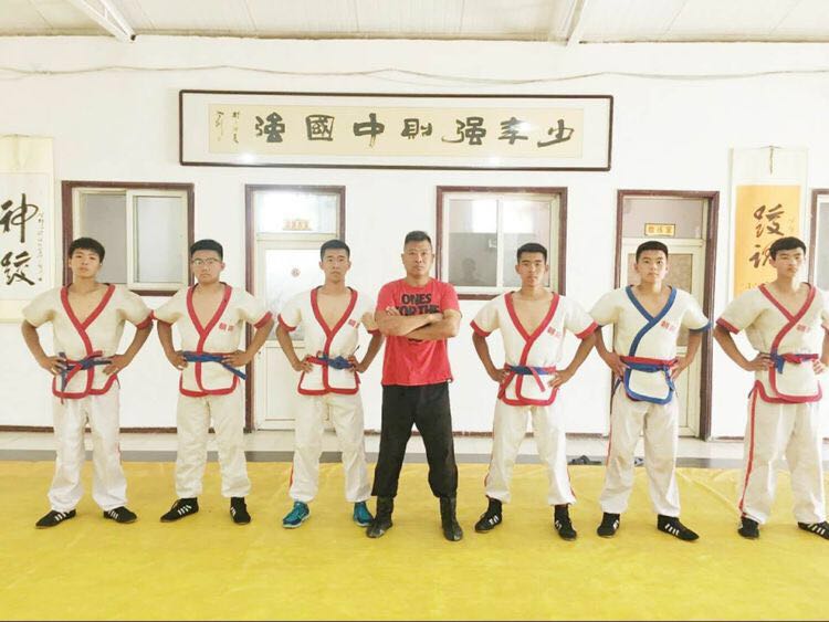 宇辰武术学校摔跤部